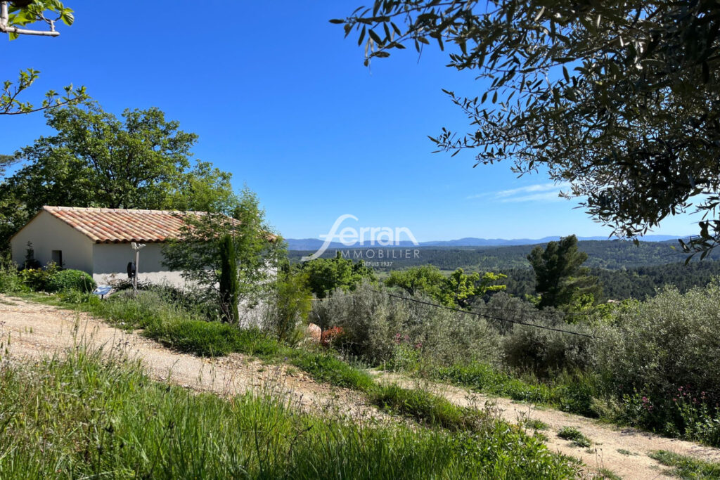 A vendre à Callas maison récente – NR pièces – 2 chambres – 70.00 m²