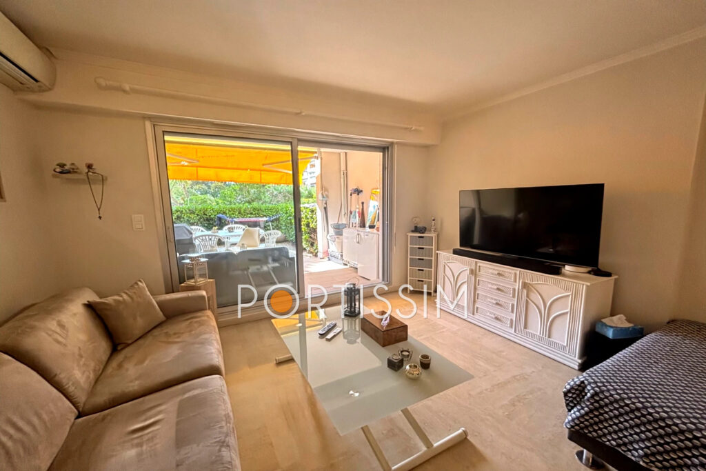 Exclusivité Cros de Cagnes studio avec accès direct aux plages – 1 pièce – NR chambres – 30.20 m²