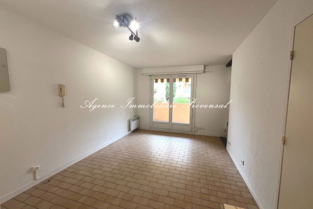 location appartement 1 Pièce(s) – 1 pièce – NR chambres – 24.40 m²