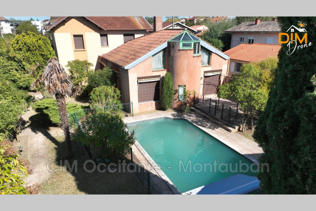 vente maison – NR pièces – 4 chambres – 216.00 m²