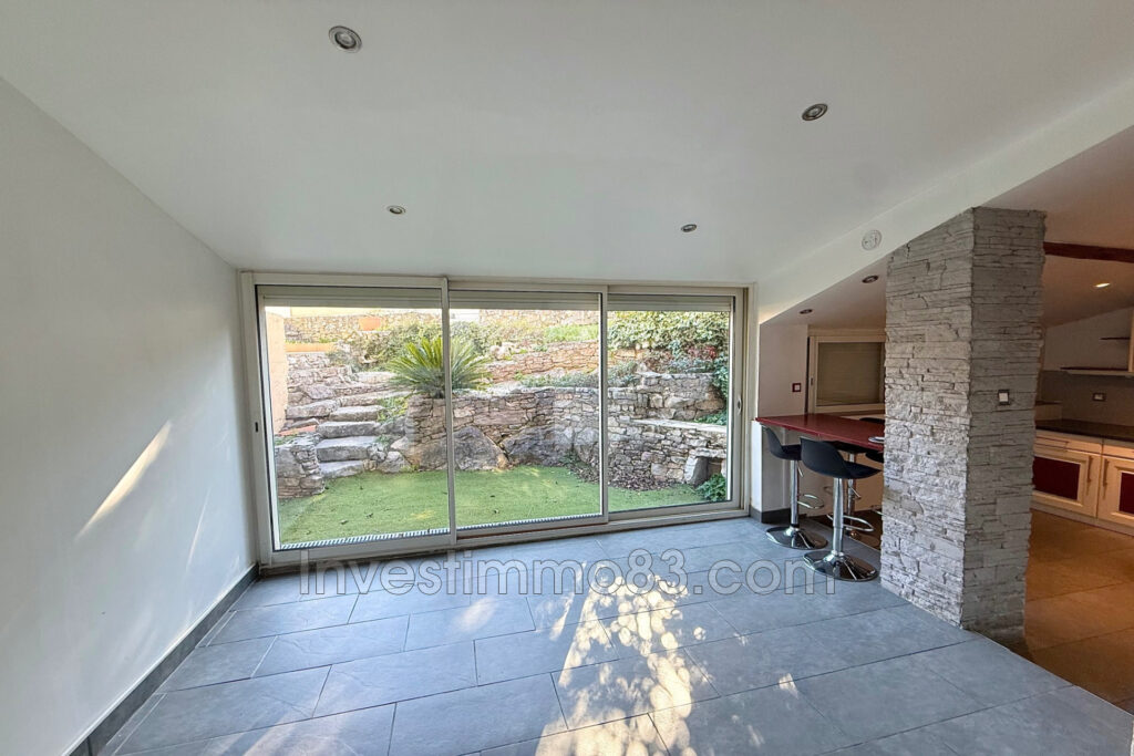 vente maison 3 Pièce(s) – 3 pièces – 2 chambres – 70.70 m²