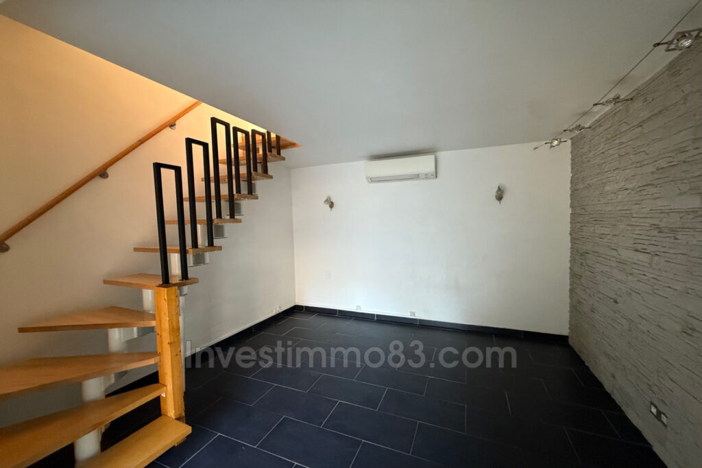 vente maison 3 Pièce(s) – 3 pièces – 2 chambres – 70.70 m²