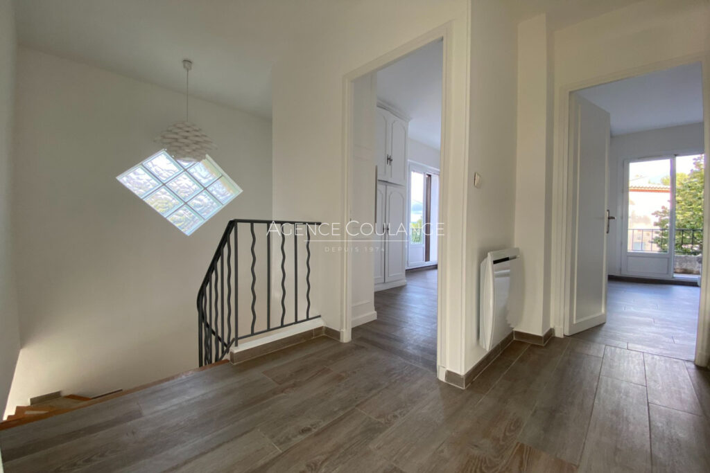 location villa 5 Pièce(s) – 5 pièces – 4 chambres – 130.11 m²