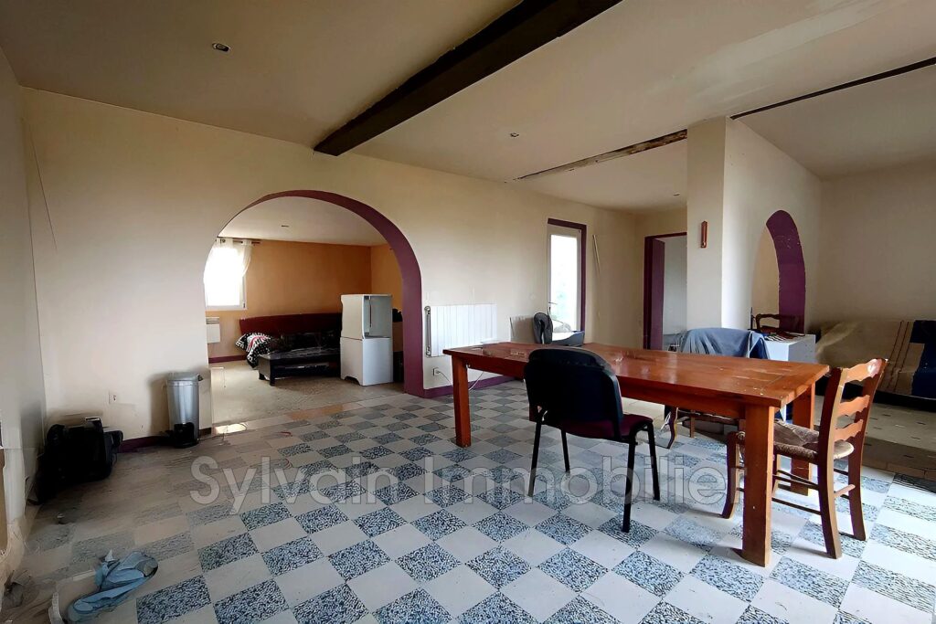 vente maison 7 Pièce(s) – 7 pièces – 3 chambres – 187.00 m²