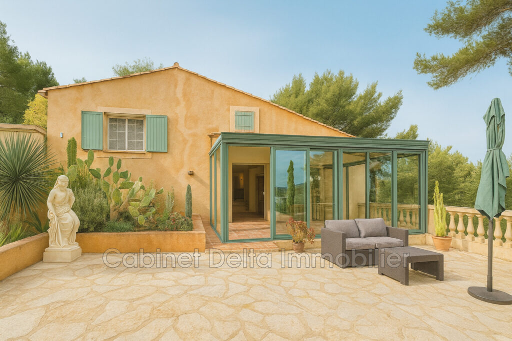 Maison dns la Campagne du Castellet – 6 pièces – 5 chambres – 200.00 m²