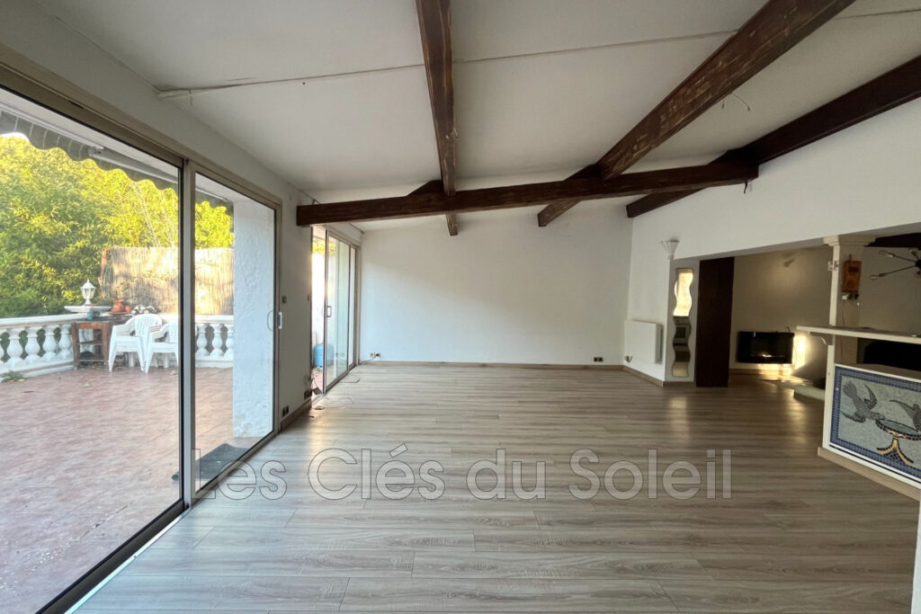 vente maison 7 Pièce(s) – 7 pièces – 4 chambres – 110.00 m²