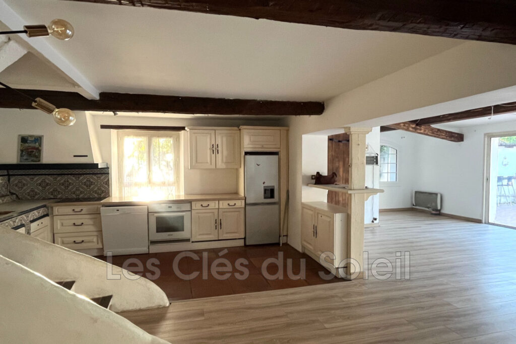 vente maison 7 Pièce(s) – 7 pièces – 4 chambres – 110.00 m²