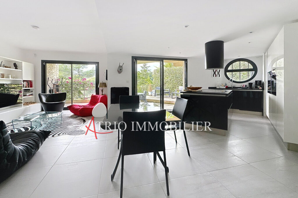 vente appartement 4 Pièce(s) – 4 pièces – 3 chambres – 92.00 m²