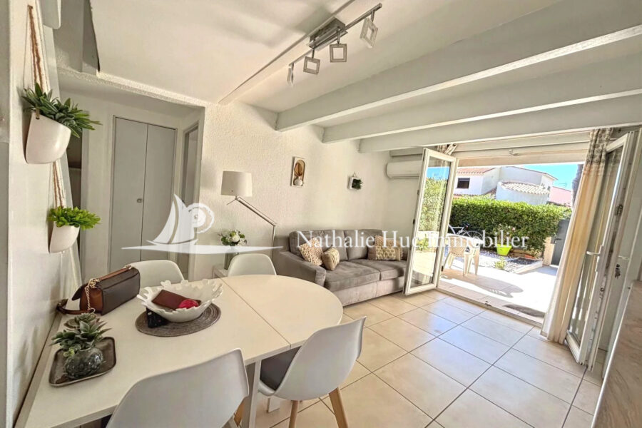 Maison à vendre à Canet-plage — Vue parc & jardin — photo 2