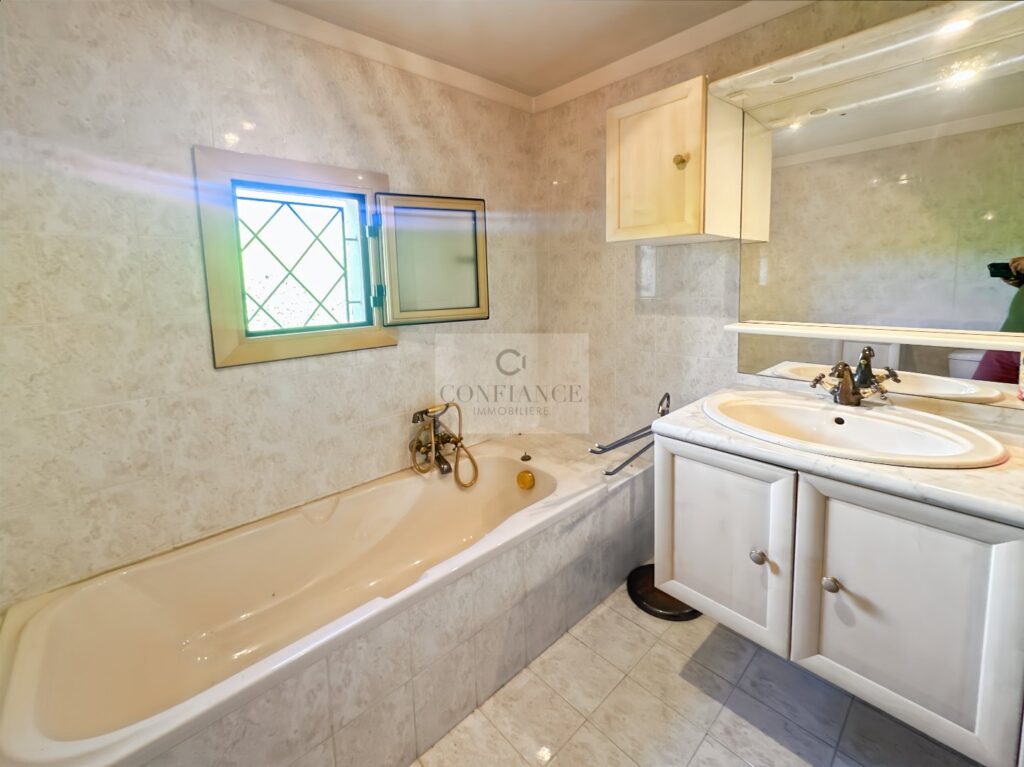 Maison – 4 pièces – 3 chambres – 130 m²