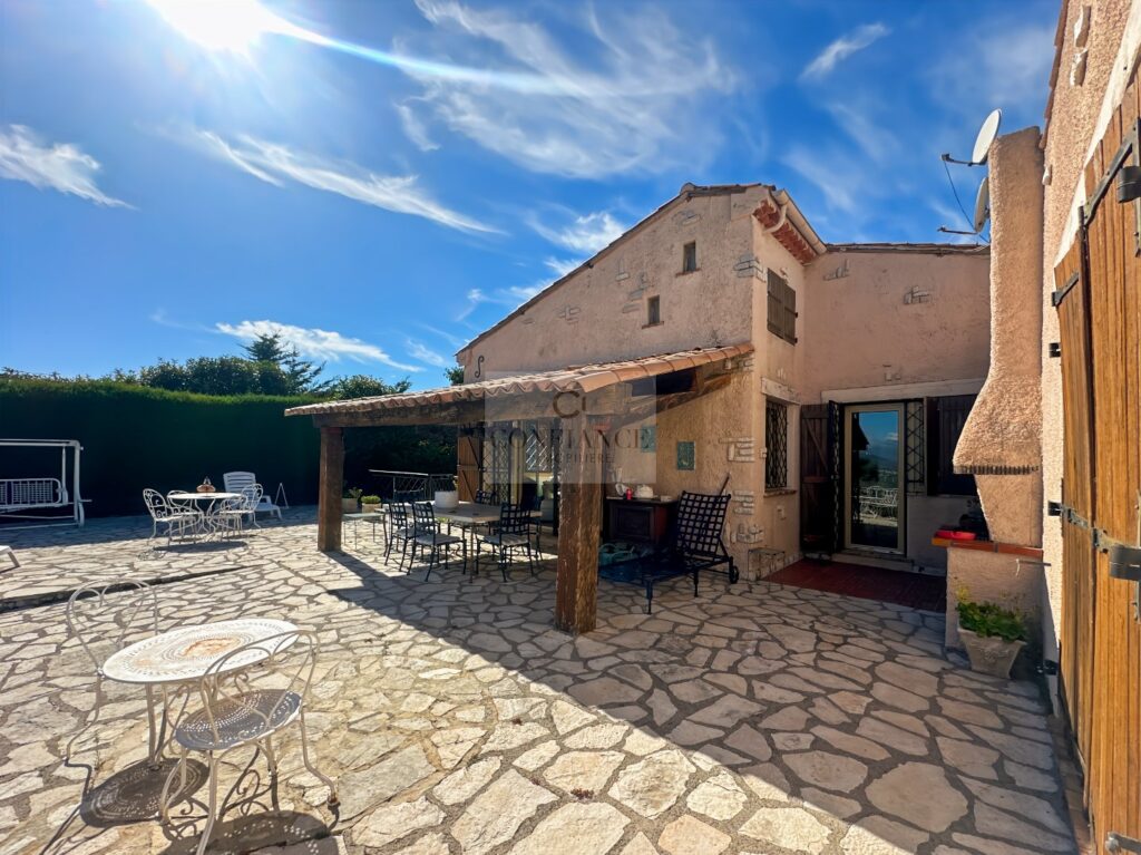 Maison – 4 pièces – 3 chambres – 130 m²