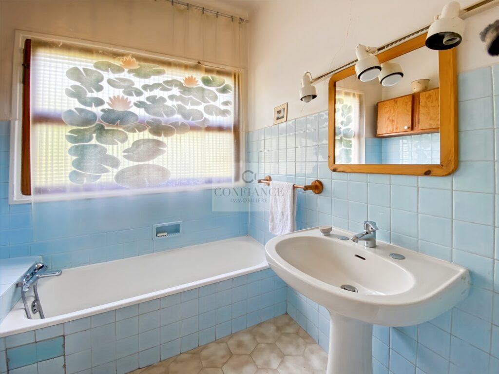 Maison – 10 pièces – 5 chambres – 340 m²