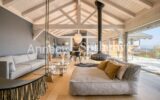 Élégance contemporaine et art de vivre alpin face au lac d’Annecy – 9 pièces – 5 chambres – 340 m²
