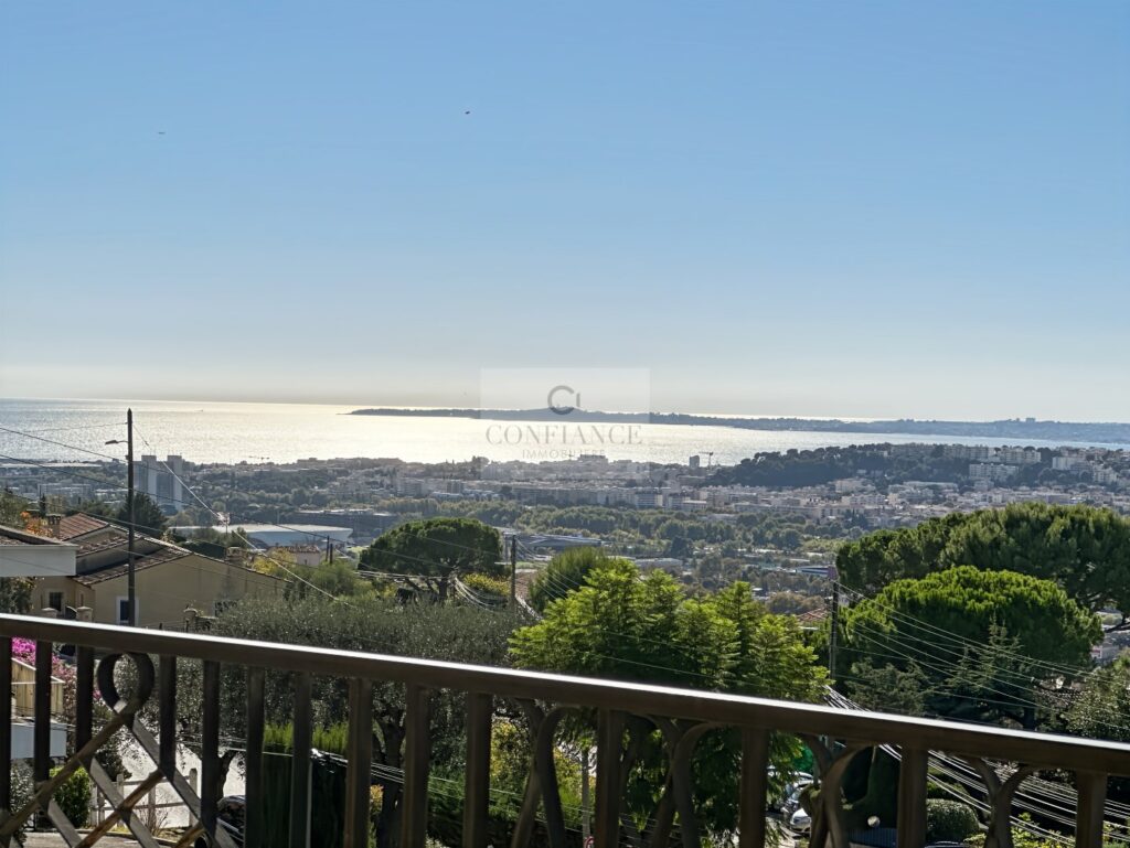 Maison – 7 pièces – 5 chambres – NR  – 211 m²