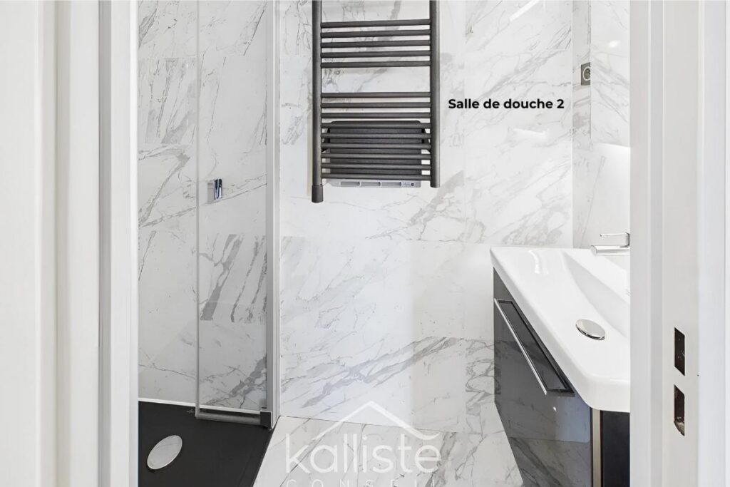 Grand T5 lumineux sur CAURO – 5 pièces – 3 chambres – 89 m²