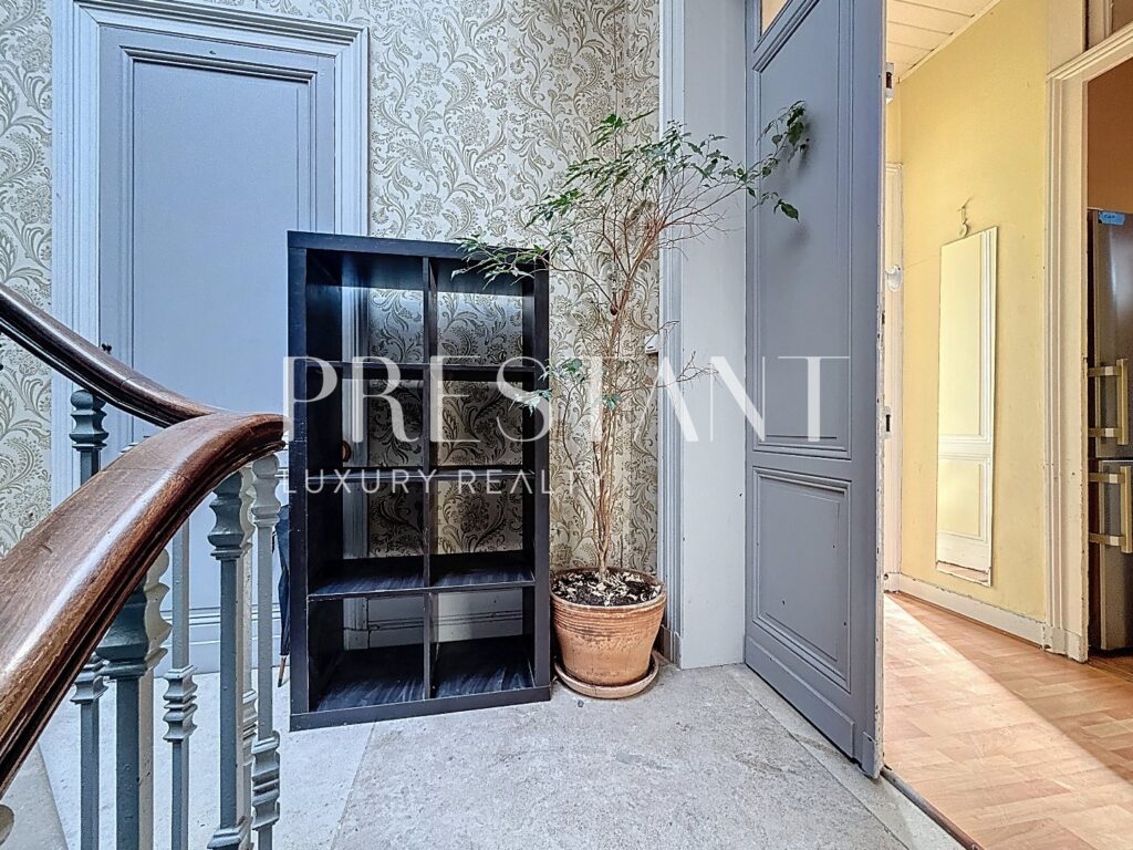 Appartement – 5 pièces – 4 chambres – 106 m²