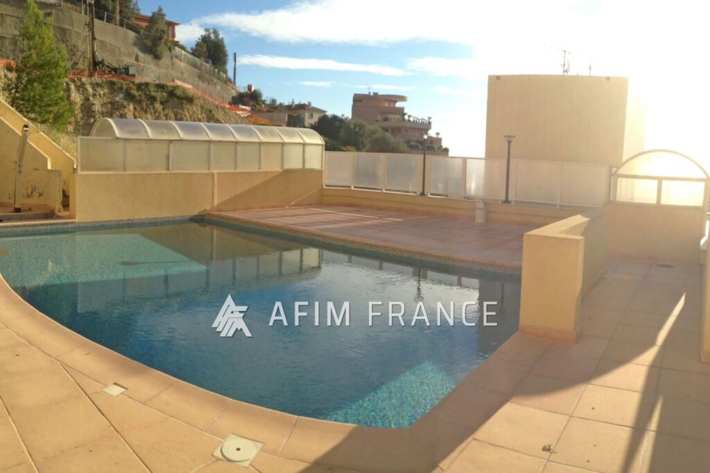 Boulevard Guynemer, magnifique studio meublé en étage élevé da – 1 pièce – NR chambres – 31.00 m²