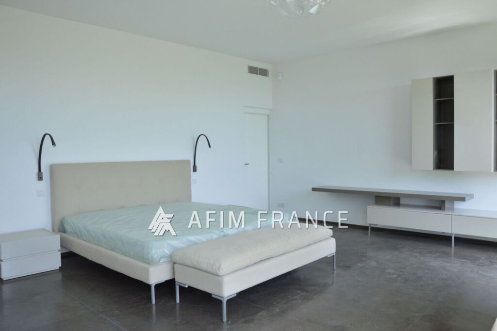 Cap d’Ail, magnifique villa Californienne neuve d’environ 400m – 8 pièces – 5 chambres – 380.00 m²