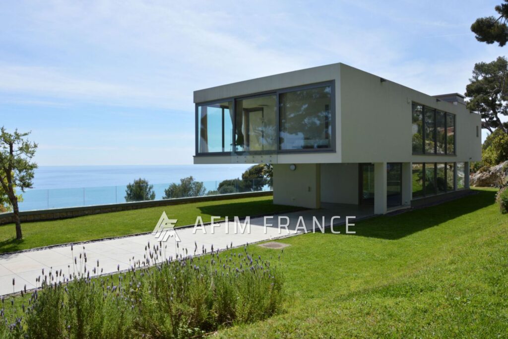 Cap d’Ail, magnifique villa Californienne neuve d’environ 400m – 8 pièces – 5 chambres – 380.00 m²