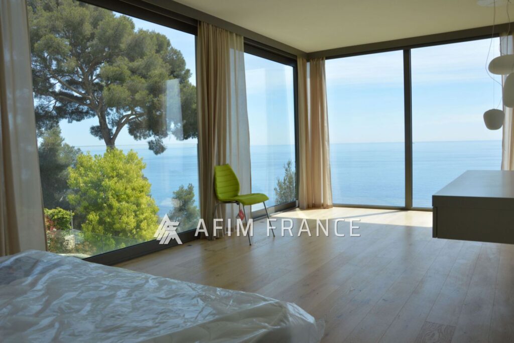 Cap d’Ail, magnifique villa Californienne neuve d’environ 400m – 8 pièces – 5 chambres – 380.00 m²