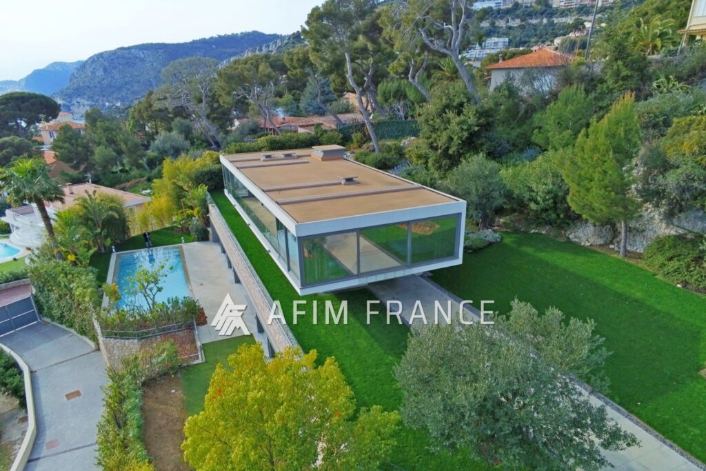 Cap d’Ail, magnifique villa Californienne neuve d’environ 400m – 8 pièces – 5 chambres – 380.00 m²