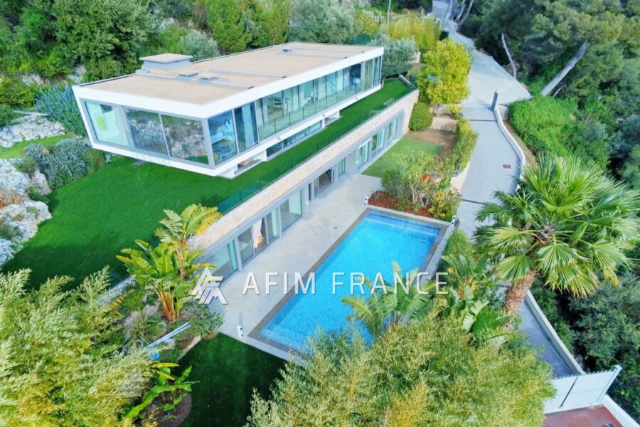 Maison à louer à Cap-d&rsquo;Ail
