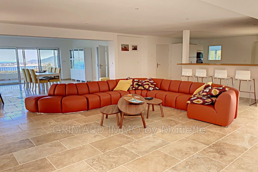 Superbe penthouse 180 m² avec vue imprenable mer – 4 pièces – 3 chambres – 180.00 m²