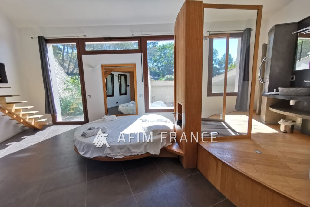 Peille, à 20 minutes de Monaco dans un écrin de verdure au cal – 5 pièces – 4 chambres – 300.00 m²