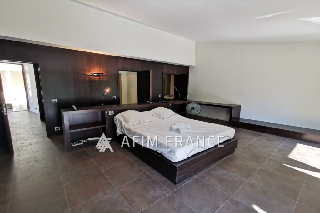 Peille, à 20 minutes de Monaco dans un écrin de verdure au cal – 5 pièces – 4 chambres – 300.00 m²