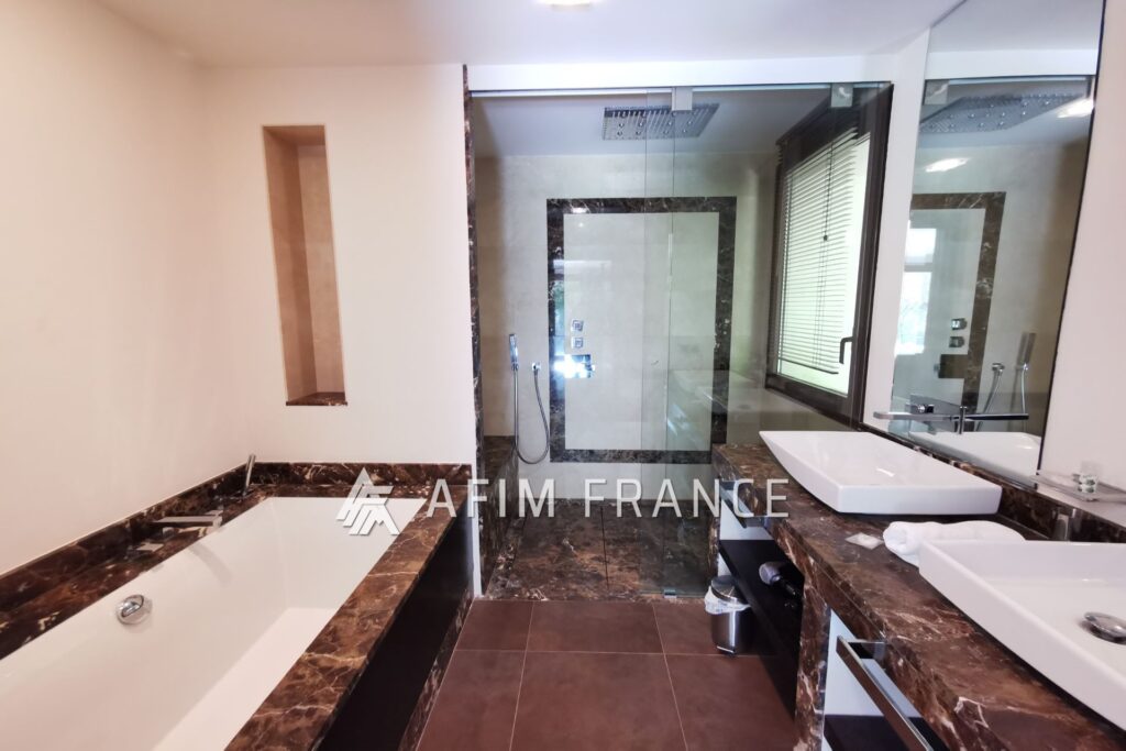 Peille, à 20 minutes de Monaco dans un écrin de verdure au cal – 5 pièces – 4 chambres – 300.00 m²