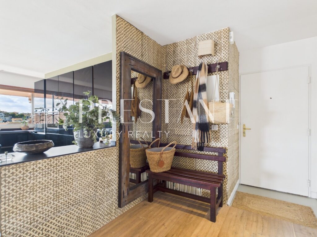 Appartement terrasse – 4 pièces – 3 chambres – 115 m²