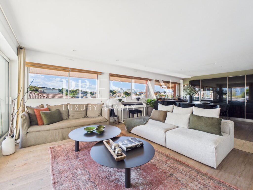 Appartement terrasse – 4 pièces – 3 chambres – 115 m²