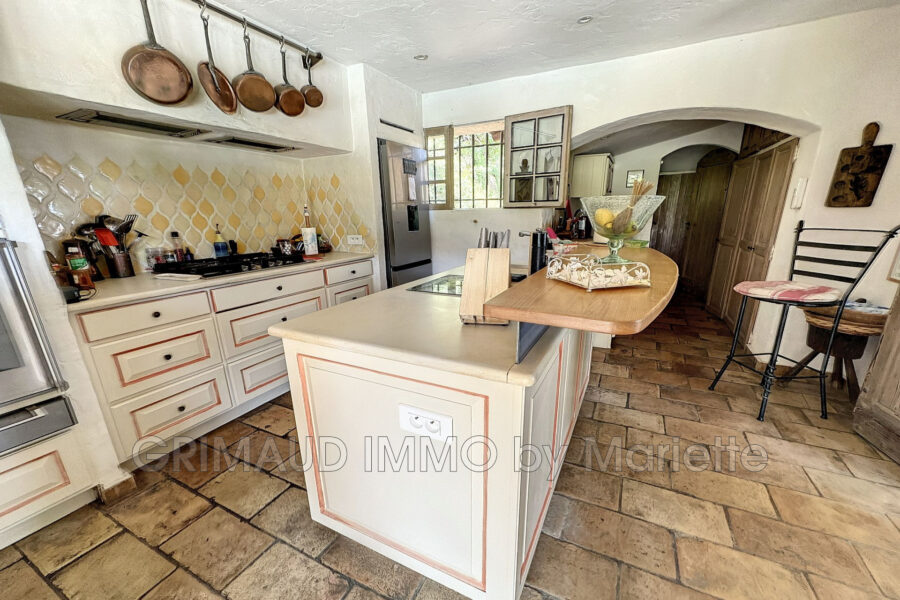 Maison à vendre à La garde-freinet