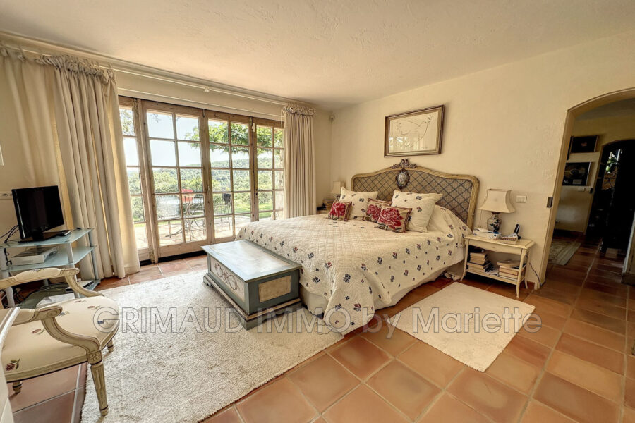 Maison à vendre à La garde-freinet