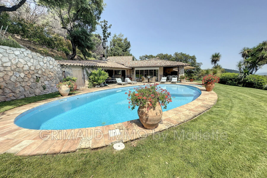 Maison à vendre à La garde-freinet