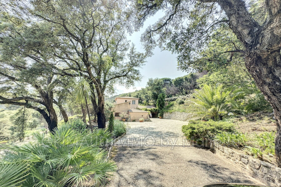 Maison à vendre à La garde-freinet