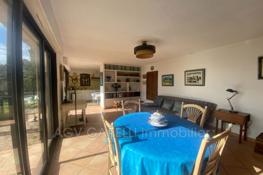 location rez-de-jardin 3 Pièce(s) – 3 pièces – 2 chambres – 77.10 m²