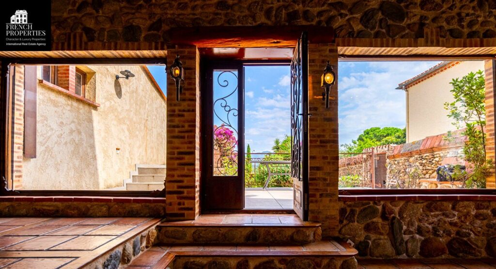 Maison – 8 pièces – 4 chambres – 231 m²