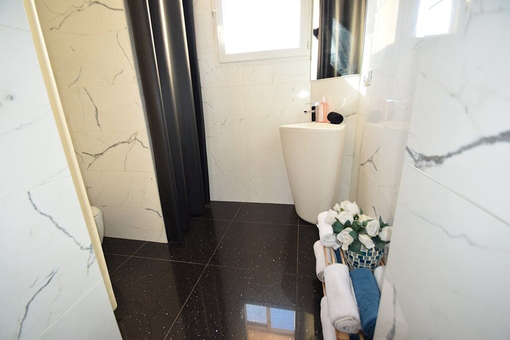 Appartement terrasse – 4 pièces – 2 chambres – 138 m²