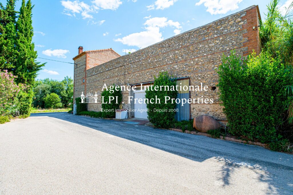 Maison – 11 pièces – 7 chambres – 194 m²