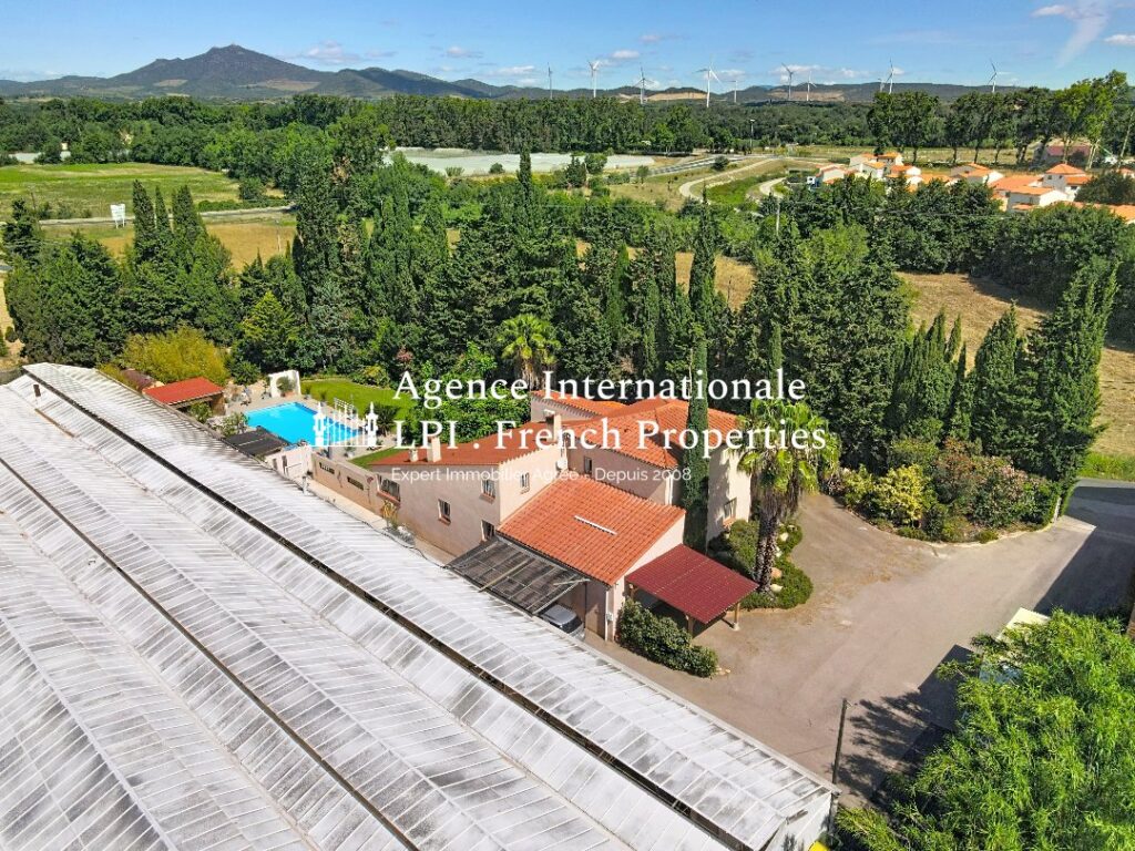 Maison – 11 pièces – 7 chambres – 194 m²