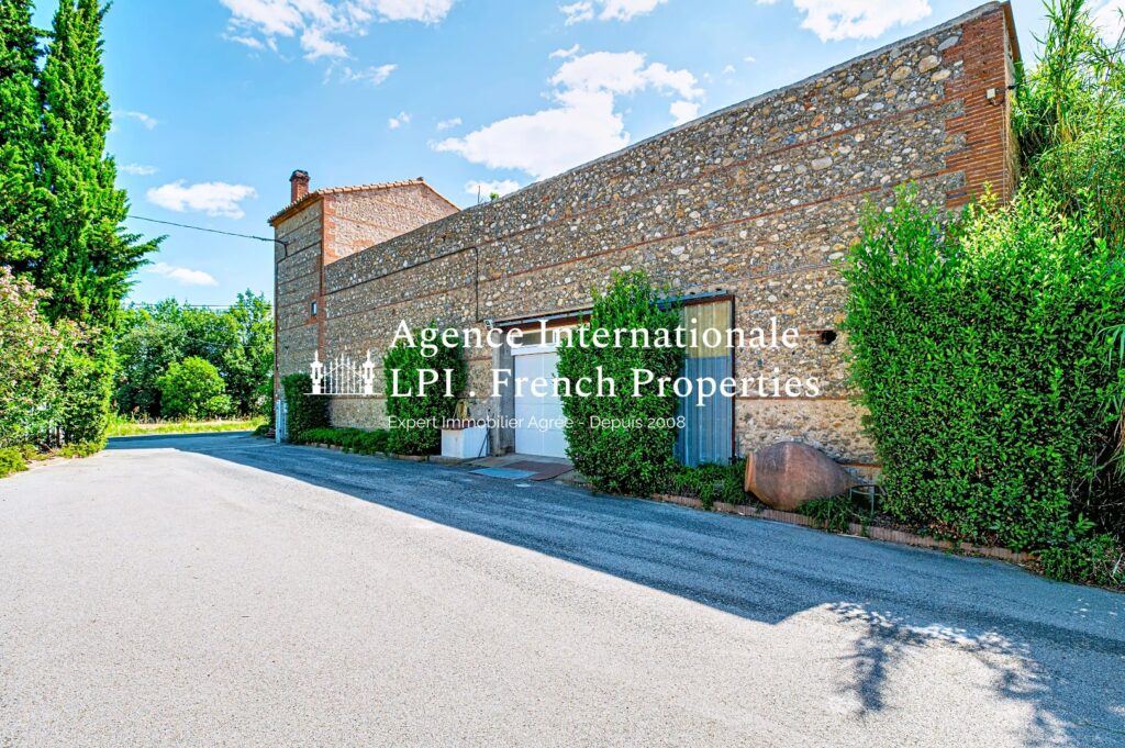 Maison – 11 pièces – 7 chambres – 194 m²