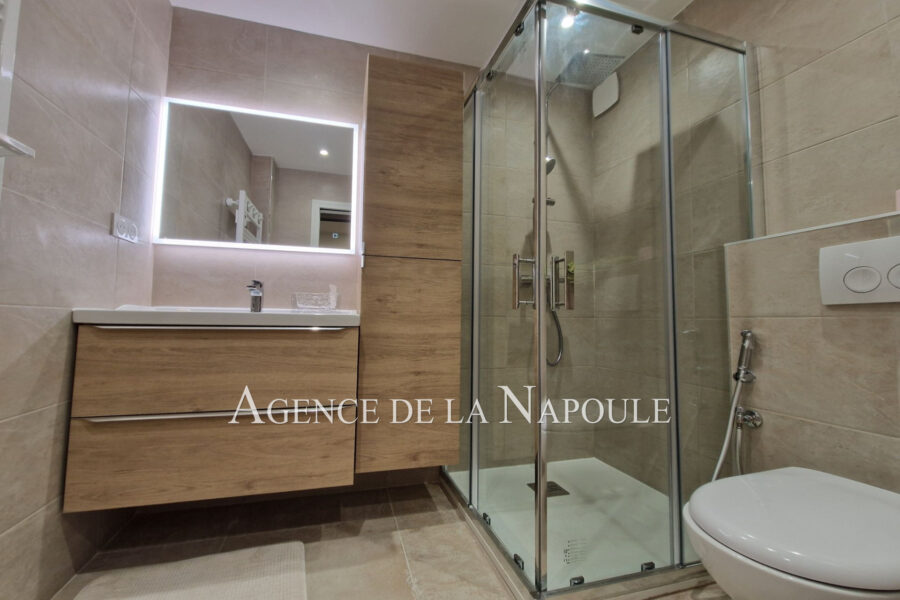 Appartement à vendre à Mandelieu-la-napoule