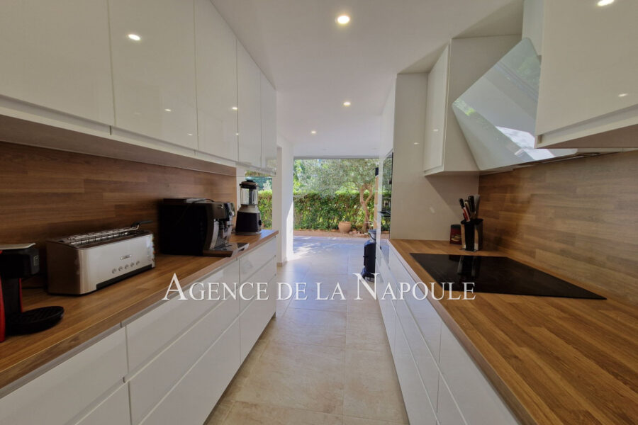 Appartement à vendre à Mandelieu-la-napoule