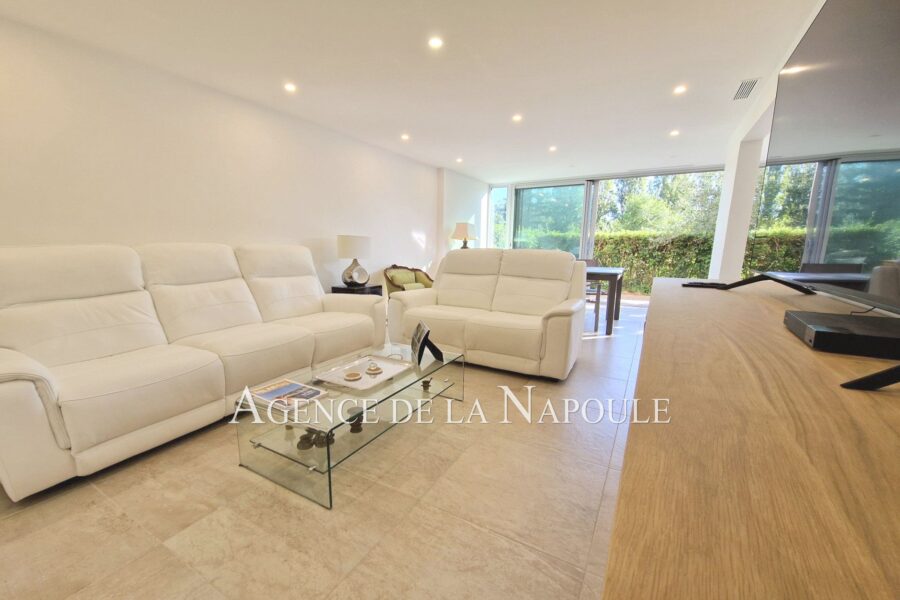 Appartement à vendre à Mandelieu-la-napoule
