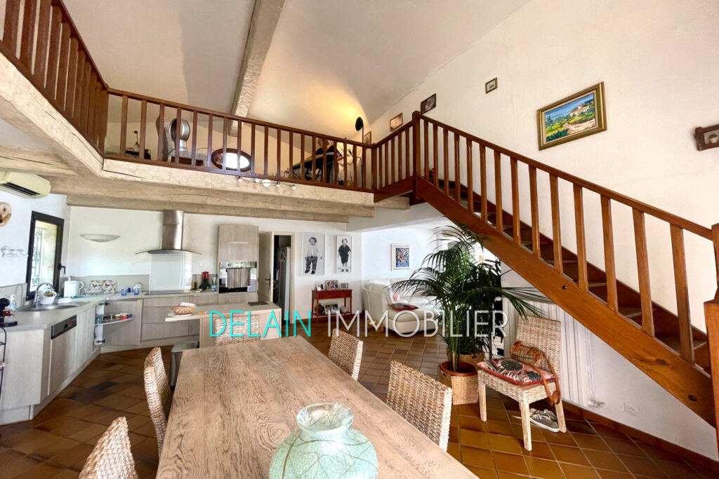 Gattières – Au calme absolu – Maison de 150m² de plain-pied –  – 4 pièces – 3 chambres – 149.00 m²