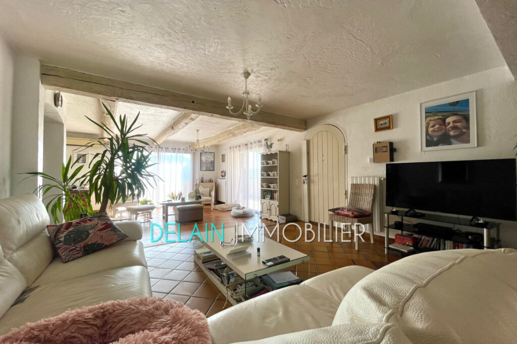 Gattières – Au calme absolu – Maison de 150m² de plain-pied –  – 4 pièces – 3 chambres – 149.00 m²