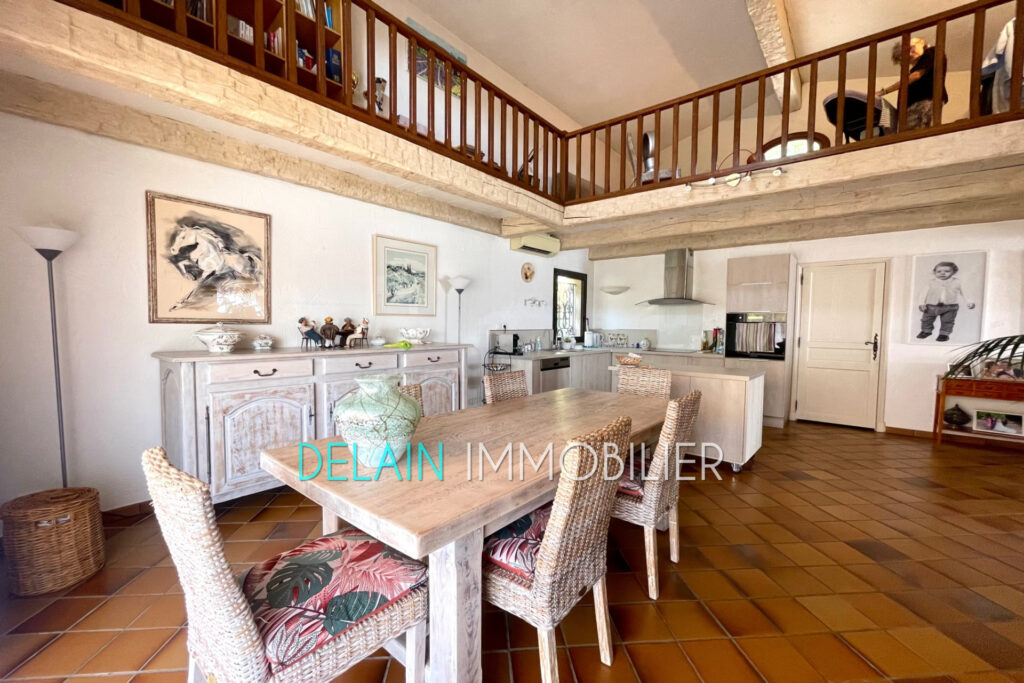 Gattières – Au calme absolu – Maison de 150m² de plain-pied –  – 4 pièces – 3 chambres – 149.00 m²