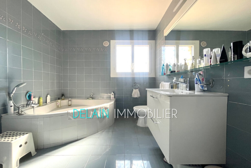 Gattières – Au calme absolu – Maison de 150m² de plain-pied –  – 4 pièces – 3 chambres – 149.00 m²