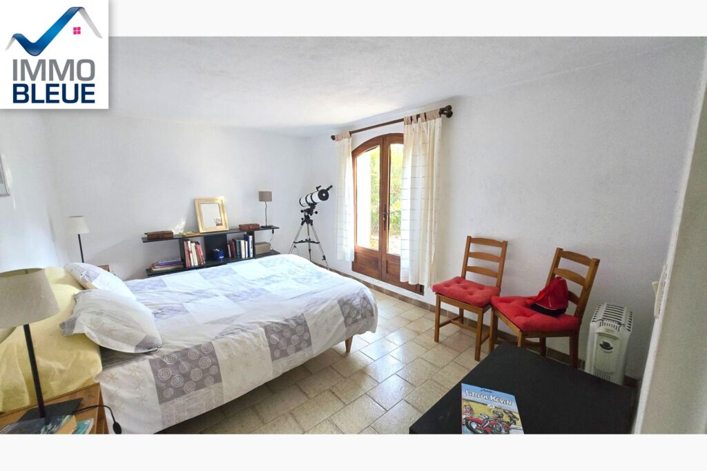 vente villa 9 Pièce(s) – 9 pièces – 6 chambres – 186.00 m²